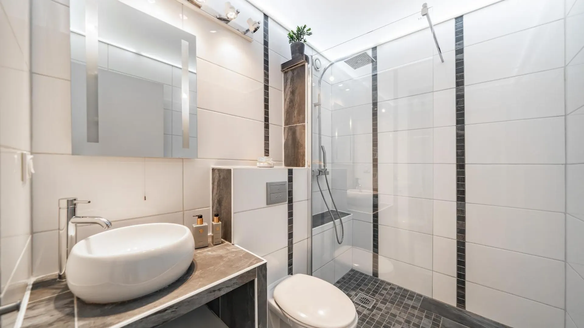Appartement Studio Au Calme Dans Le Quartier Du Suquet - Proche Croisette Et Centre-Ville Cannes